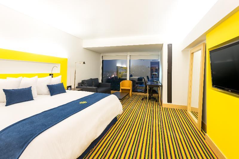 Wyndham Bogota Hotel Exterior photo A room at the hotel